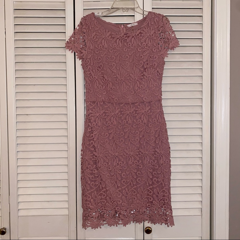 Soprano Pink Floral Cut-Out Midi Dress